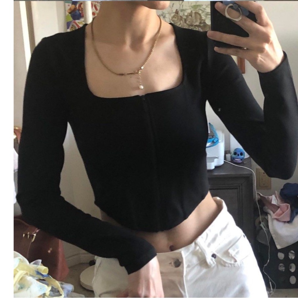 Aritzia Sunday Best Maverick Long Sleeve Top